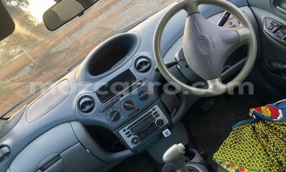 Buy Used Toyota Vitz Blue Car in Maputo in Maputo Buy Used Toyota Vitz Blue Car in Maputo in Maputo