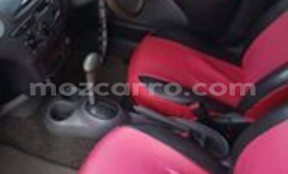 Comprar Usado Toyota Vitz Prata Carro em Maputo em Maputo Comprar Usado Toyota Vitz Prata Carro em Maputo em Maputo
