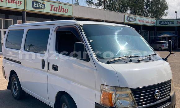 Buy Used Nissan Caravan White Car in Maputo in Maputo