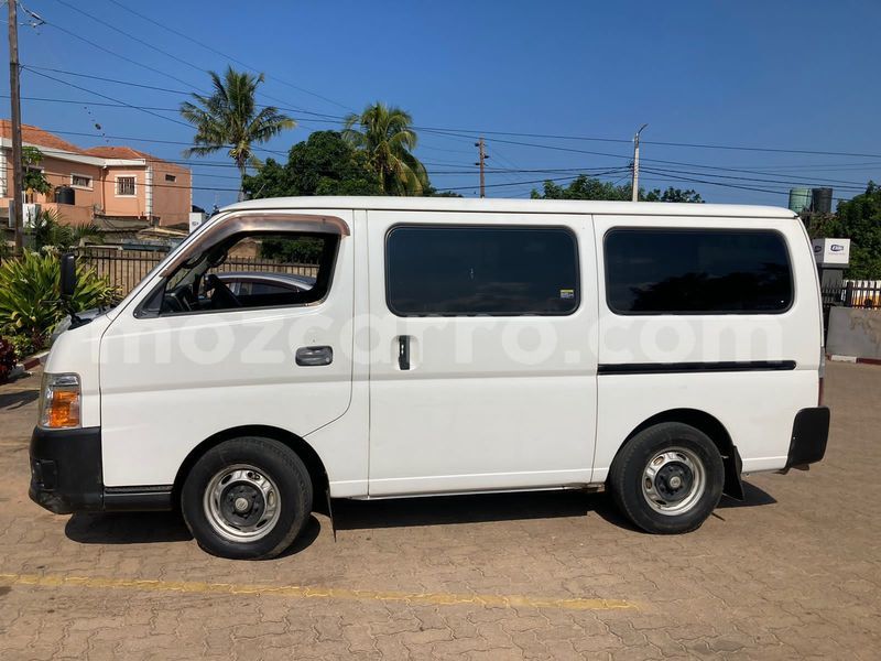 Big with watermark nissan caravan maputo maputo 31963