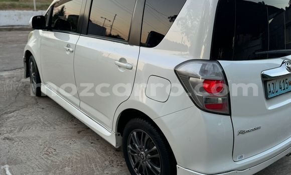Comprar Usado Toyota Ractis Branco Carro em Maputo em Maputo Comprar Usado Toyota Ractis Branco Carro em Maputo em Maputo