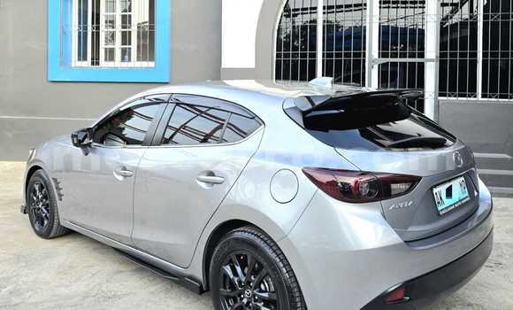 Tenga Tsaru Mazda Axela Sirivha Mota in Maputo in Maputo Tenga Tsaru Mazda Axela Sirivha Mota in Maputo in Maputo