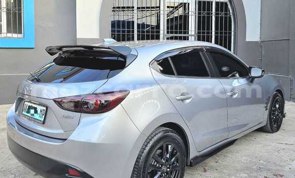 Tenga Tsaru Mazda Axela Sirivha Mota in Maputo in Maputo Tenga Tsaru Mazda Axela Sirivha Mota in Maputo in Maputo