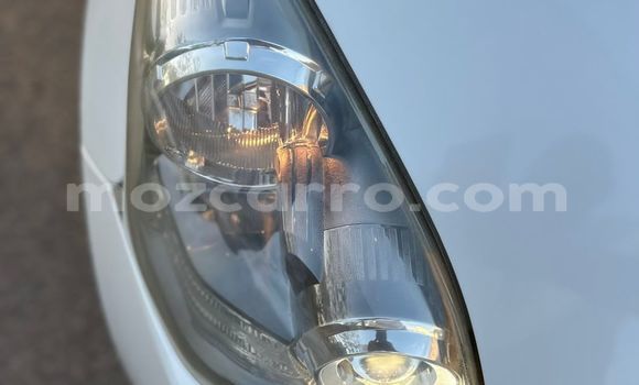 Comprar Usado Toyota Ractis Branco Carro em Maputo em Maputo Comprar Usado Toyota Ractis Branco Carro em Maputo em Maputo