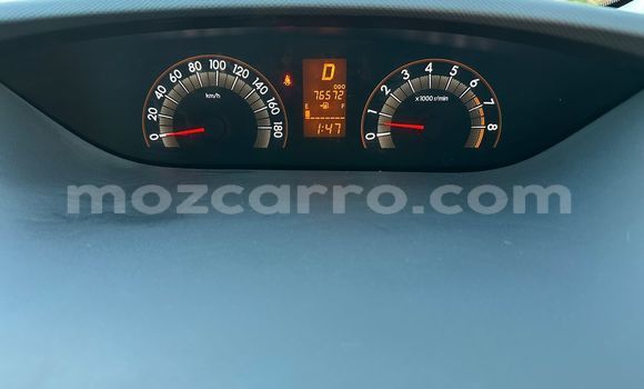 Comprar Usado Toyota Ractis Branco Carro em Maputo em Maputo Comprar Usado Toyota Ractis Branco Carro em Maputo em Maputo