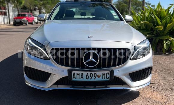 Buy Used Mercedes-Benz C250 coupe Other Car in Maputo in Maputo Buy Used Mercedes-Benz C250 coupe Other Car in Maputo in Maputo