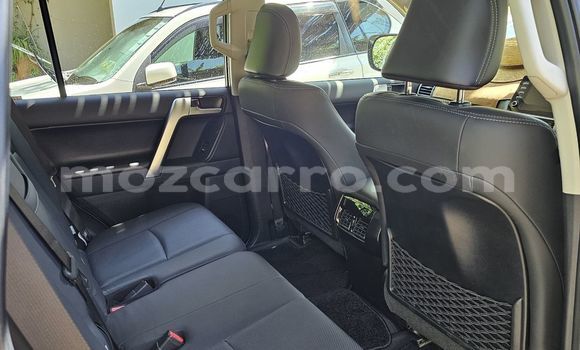 Buy Used Toyota Prado White Car in Maputo in Maputo Buy Used Toyota Prado White Car in Maputo in Maputo
