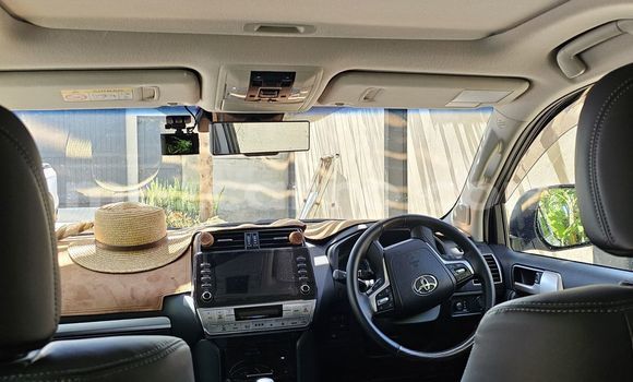 Buy Used Toyota Prado White Car in Maputo in Maputo Buy Used Toyota Prado White Car in Maputo in Maputo