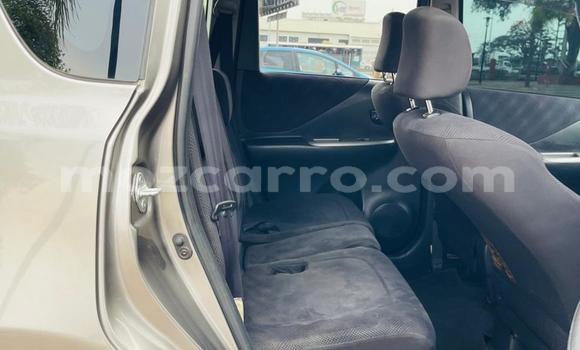 Tenga Tsaru Toyota Ractis Zvimwe Mota in Maputo in Maputo Tenga Tsaru Toyota Ractis Zvimwe Mota in Maputo in Maputo