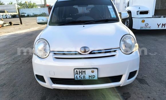 Comprar Usado Toyota Sienta Branco Carro em Maputo em Maputo Comprar Usado Toyota Sienta Branco Carro em Maputo em Maputo