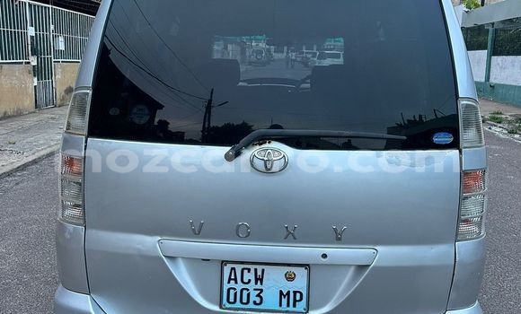 Tenga Tsaru Toyota Voxy Sirivha Mota in Maputo in Maputo Tenga Tsaru Toyota Voxy Sirivha Mota in Maputo in Maputo