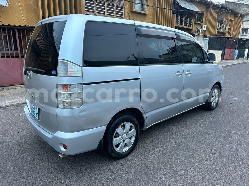 Big with watermark toyota voxy maputo maputo 32026