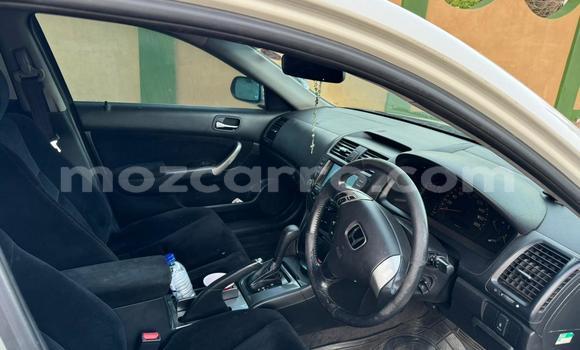 Nunua Ilio tumika Honda Accord Nyeupe Gari ndani ya Maputo nchini Maputo Nunua Ilio tumika Honda Accord Nyeupe Gari ndani ya Maputo nchini Maputo