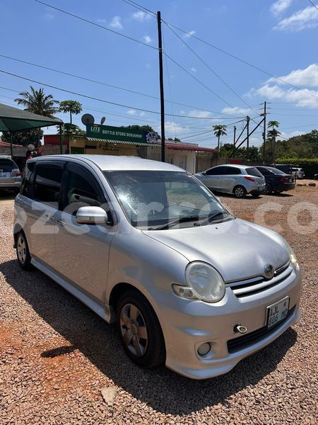 Big with watermark toyota sienta maputo maputo 32028