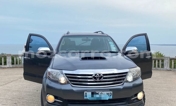 Tenga Tsaru Toyota Fortuner Zvimwe Mota in Maputo in Maputo