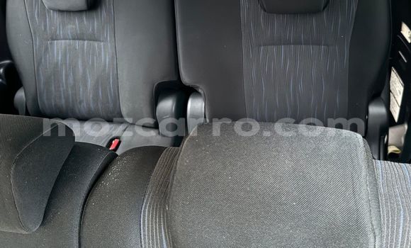 Comprar Novo Toyota Voxy Preto Carro em Maputo em Maputo Comprar Novo Toyota Voxy Preto Carro em Maputo em Maputo