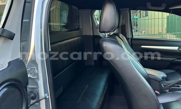 Comprar Novo Toyota Hiluxe Revo De outros Carro em Maputo em Maputo Comprar Novo Toyota Hiluxe Revo De outros Carro em Maputo em Maputo