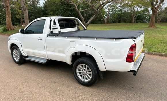 Buy New Toyota Hilux White Car in Maputo in Maputo Buy New Toyota Hilux White Car in Maputo in Maputo