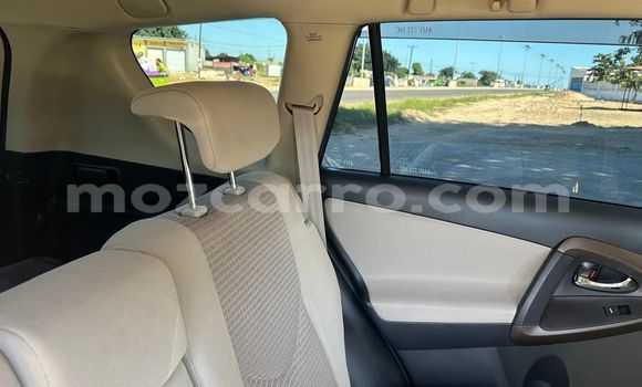 Comprar Usado Toyota Vanguard Preto Carro em Maputo em Maputo Comprar Usado Toyota Vanguard Preto Carro em Maputo em Maputo