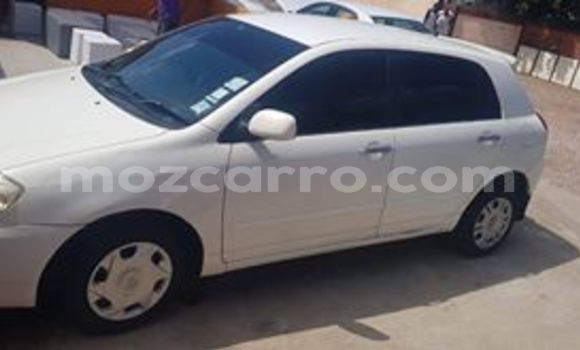 Comprar Usado Toyota Runx Branco Carro em Maputo em Maputo Comprar Usado Toyota Runx Branco Carro em Maputo em Maputo