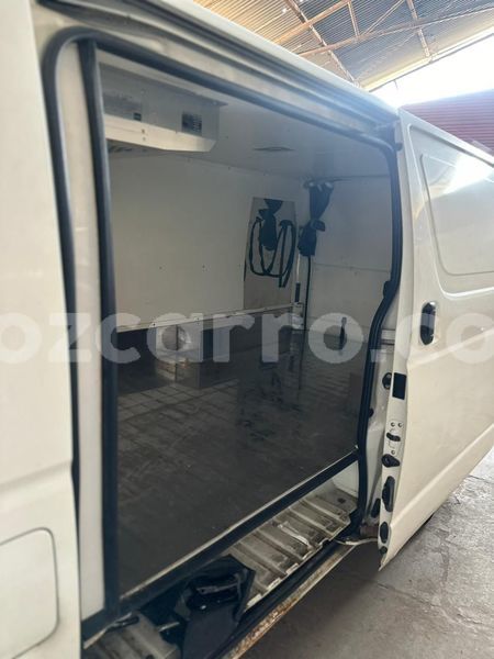 Big with watermark toyota hiace maputo maputo 32042