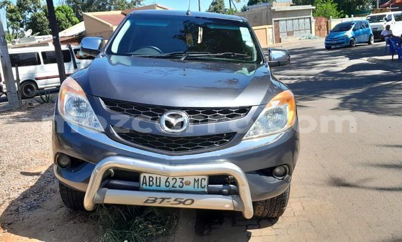 Nunua Ilio tumika Mazda BT-50 Fedha Gari ndani ya Maputo nchini Maputo Nunua Ilio tumika Mazda BT-50 Fedha Gari ndani ya Maputo nchini Maputo