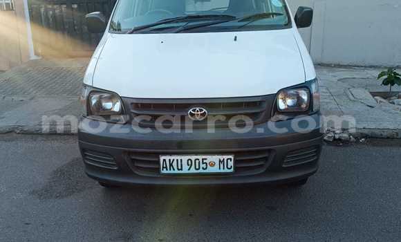 Nunua Ilio tumika Toyota Hiace Nyeupe Gari ndani ya Maputo nchini Maputo Nunua Ilio tumika Toyota Hiace Nyeupe Gari ndani ya Maputo nchini Maputo