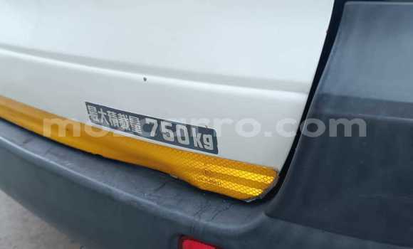 Nunua Ilio tumika Toyota Hiace Nyeupe Gari ndani ya Maputo nchini Maputo Nunua Ilio tumika Toyota Hiace Nyeupe Gari ndani ya Maputo nchini Maputo