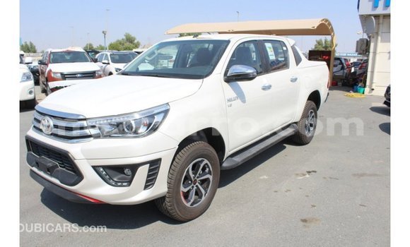 Buy Import Toyota Hilux White Car in Import - Dubai in Cabo Delgado Buy Import Toyota Hilux White Car in Import - Dubai in Cabo Delgado