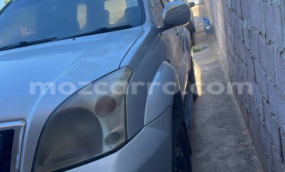 Nunua Ilio tumika Toyota Hilux Fedha Gari ndani ya Maputo nchini Maputo Nunua Ilio tumika Toyota Hilux Fedha Gari ndani ya Maputo nchini Maputo