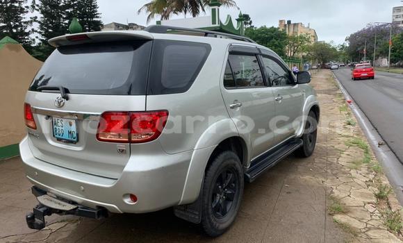 Comprar Usado Toyota Fortuner De outros Carro em Maputo em Maputo Comprar Usado Toyota Fortuner De outros Carro em Maputo em Maputo