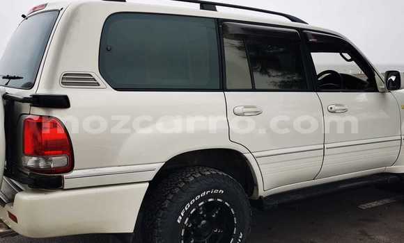 Nunua Ilio tumika Toyota Land Cruiser Nyeupe Gari ndani ya Maputo nchini Maputo Nunua Ilio tumika Toyota Land Cruiser Nyeupe Gari ndani ya Maputo nchini Maputo