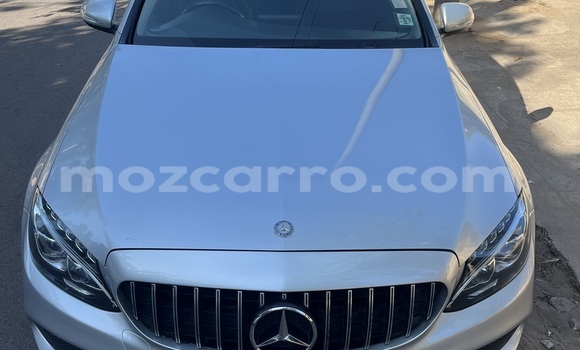 Comprar Usado Mercedes-Benz C-Classe De outros Carro em Maputo em Maputo Comprar Usado Mercedes-Benz C-Classe De outros Carro em Maputo em Maputo
