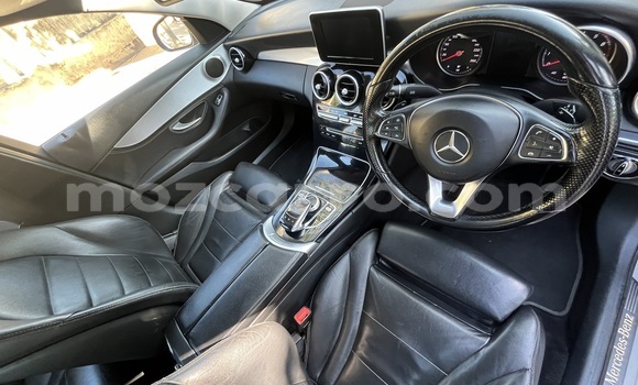 Comprar Usado Mercedes-Benz C-Classe De outros Carro em Maputo em Maputo Comprar Usado Mercedes-Benz C-Classe De outros Carro em Maputo em Maputo