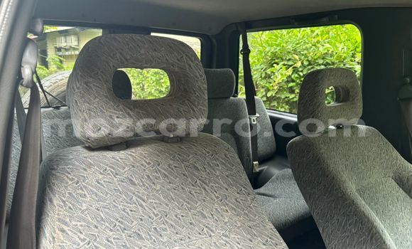 Nunua Ilio tumika Mitsubishi Pajero Kijani Gari ndani ya Maputo nchini Maputo Nunua Ilio tumika Mitsubishi Pajero Kijani Gari ndani ya Maputo nchini Maputo