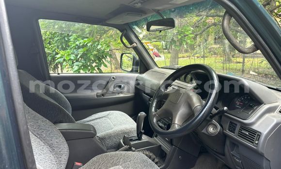Nunua Ilio tumika Mitsubishi Pajero Kijani Gari ndani ya Maputo nchini Maputo Nunua Ilio tumika Mitsubishi Pajero Kijani Gari ndani ya Maputo nchini Maputo