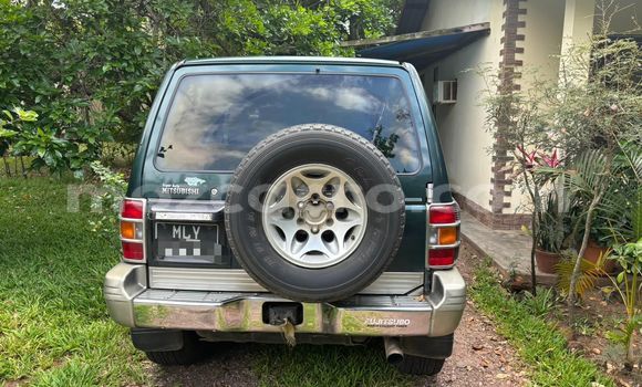 Nunua Ilio tumika Mitsubishi Pajero Kijani Gari ndani ya Maputo nchini Maputo Nunua Ilio tumika Mitsubishi Pajero Kijani Gari ndani ya Maputo nchini Maputo