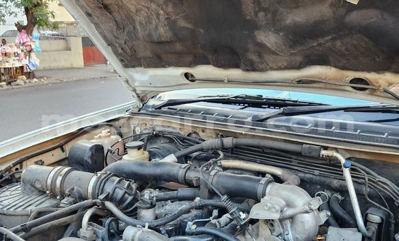 Tenga Tsaru Isuzu KB Chena Mota in Maputo in Maputo Tenga Tsaru Isuzu KB Chena Mota in Maputo in Maputo