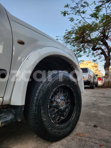 Big with watermark isuzu kb maputo maputo 32096