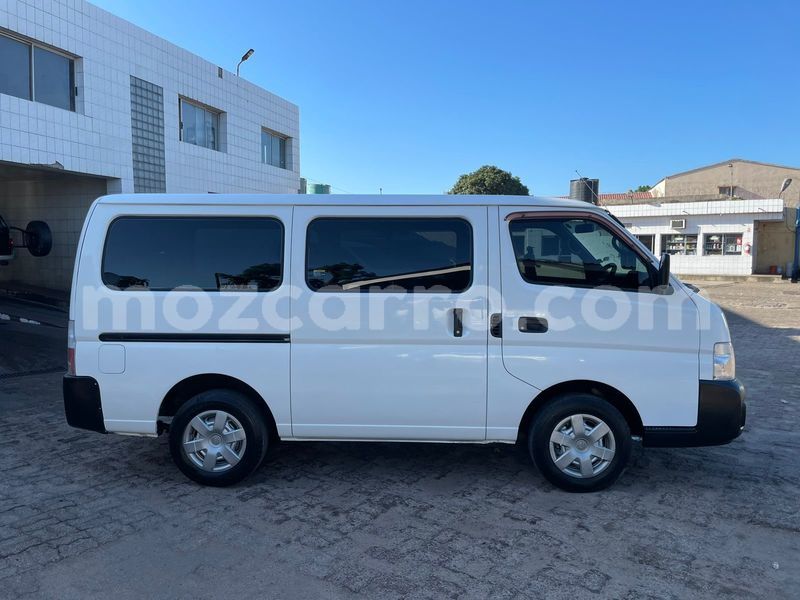 Big with watermark nissan caravan maputo maputo 32103