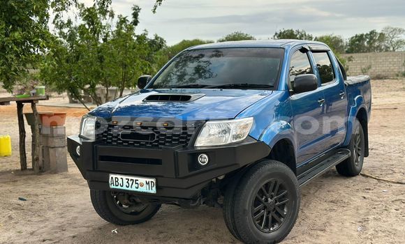 Tenga Tsaru Toyota Hilux Bhuruu Mota in Maputo in Maputo