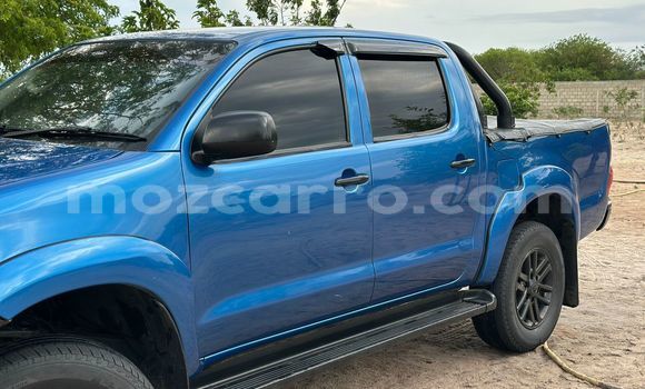 Nunua Ilio tumika Toyota Hilux Bluu Gari ndani ya Maputo nchini Maputo Nunua Ilio tumika Toyota Hilux Bluu Gari ndani ya Maputo nchini Maputo