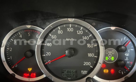 Comprar Usado Mitsubishi Triton Branco Carro em Maputo em Maputo Comprar Usado Mitsubishi Triton Branco Carro em Maputo em Maputo