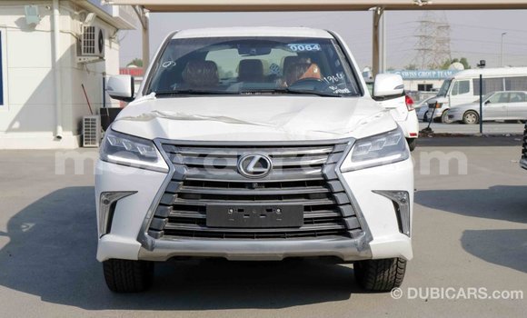 Comprar Importar Lexus LX Branco Carro em Import - Dubai em Cabo Delgado Comprar Importar Lexus LX Branco Carro em Import - Dubai em Cabo Delgado
