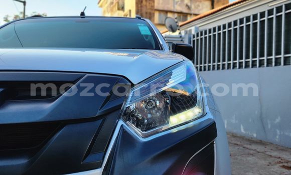 Comprar Novo Isuzu D-MAX Prata Carro em Maputo em Maputo Comprar Novo Isuzu D-MAX Prata Carro em Maputo em Maputo