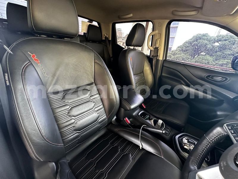 Big with watermark nissan navara maputo maputo 32124