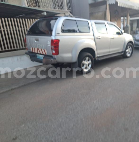 Big with watermark isuzu d max maputo maputo 32131