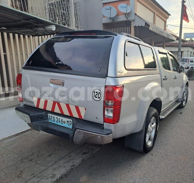 Big with watermark isuzu d max maputo maputo 32131