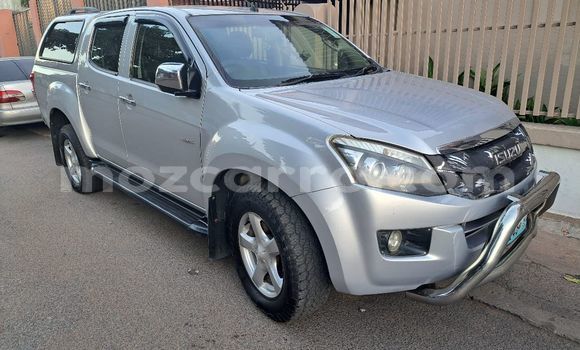 Comprar Usado Isuzu D-MAX De outros Carro em Maputo em Maputo Comprar Usado Isuzu D-MAX De outros Carro em Maputo em Maputo