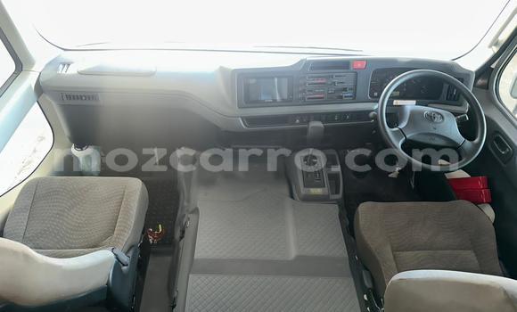Nunua Ilio tumika Toyota Coaster Nyeupe Gari ndani ya Maputo nchini Maputo Nunua Ilio tumika Toyota Coaster Nyeupe Gari ndani ya Maputo nchini Maputo
